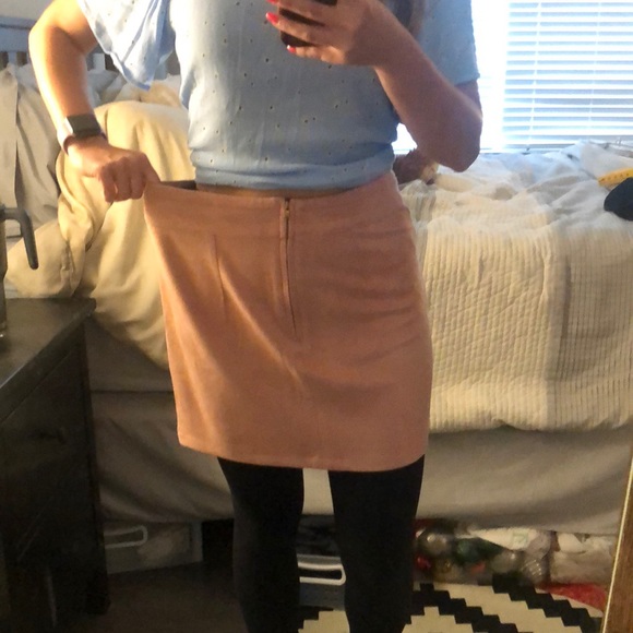 Women’s skirt - Picture 4 of 4